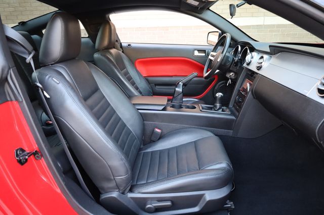 2008 Ford Mustang 2dr Coupe GT Deluxe - 22946136 - 24