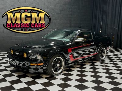 2008 Ford Mustang - 1ZVHT82H785133815