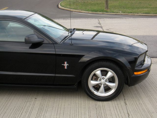 2008 Ford Mustang 2dr Coupe Premium - 22533469 - 9