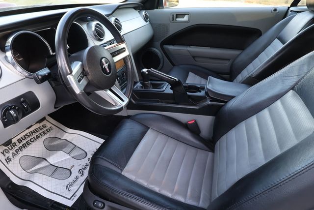 2008 Ford Mustang MANUAL TRANS, NO ACCIDENTS, CONVERTIBLE, LEATHER, SPOILER!!! - 22840780 - 13