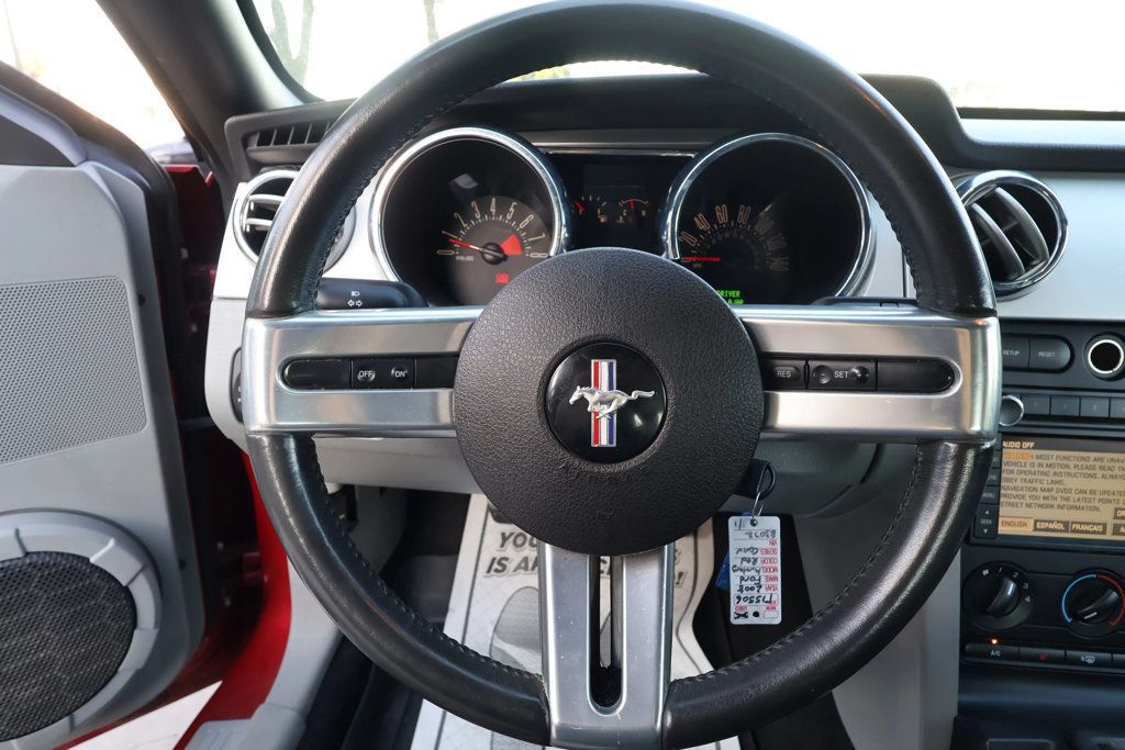 2008 Ford Mustang MANUAL TRANS, NO ACCIDENTS, CONVERTIBLE, LEATHER, SPOILER!!! - 22840780 - 17