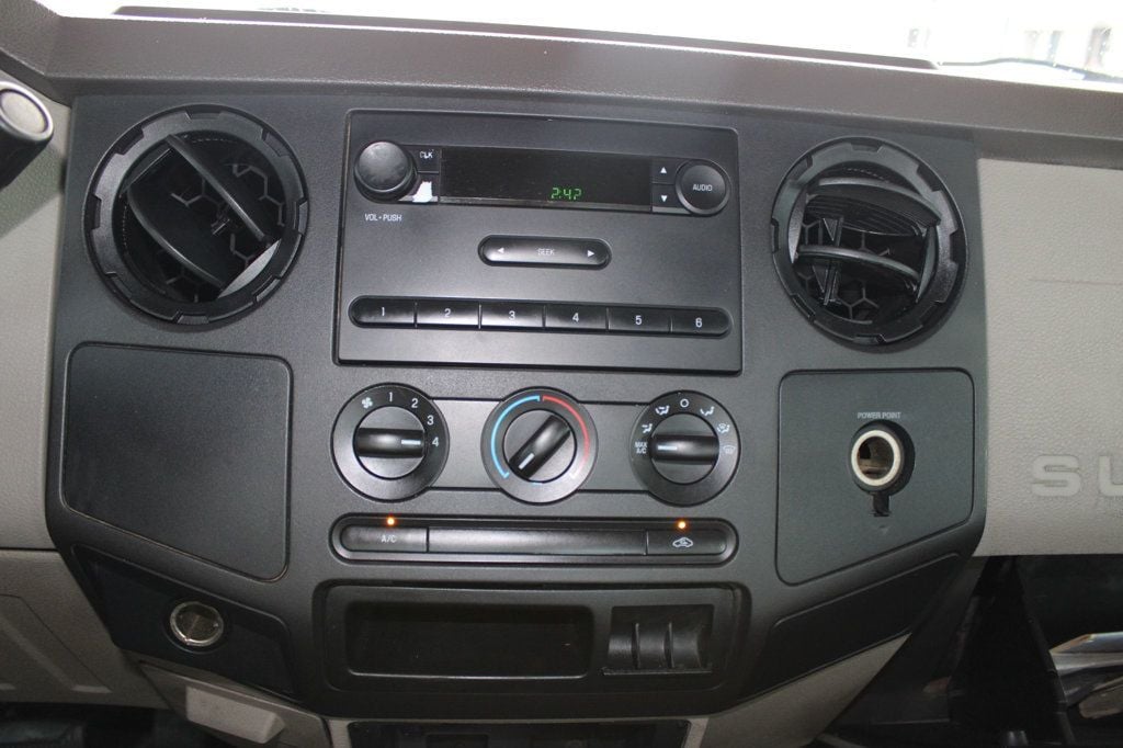 2008 Ford Super Duty F-350 DRW 2WD Crew Cab 172" XL - 23047436 - 10