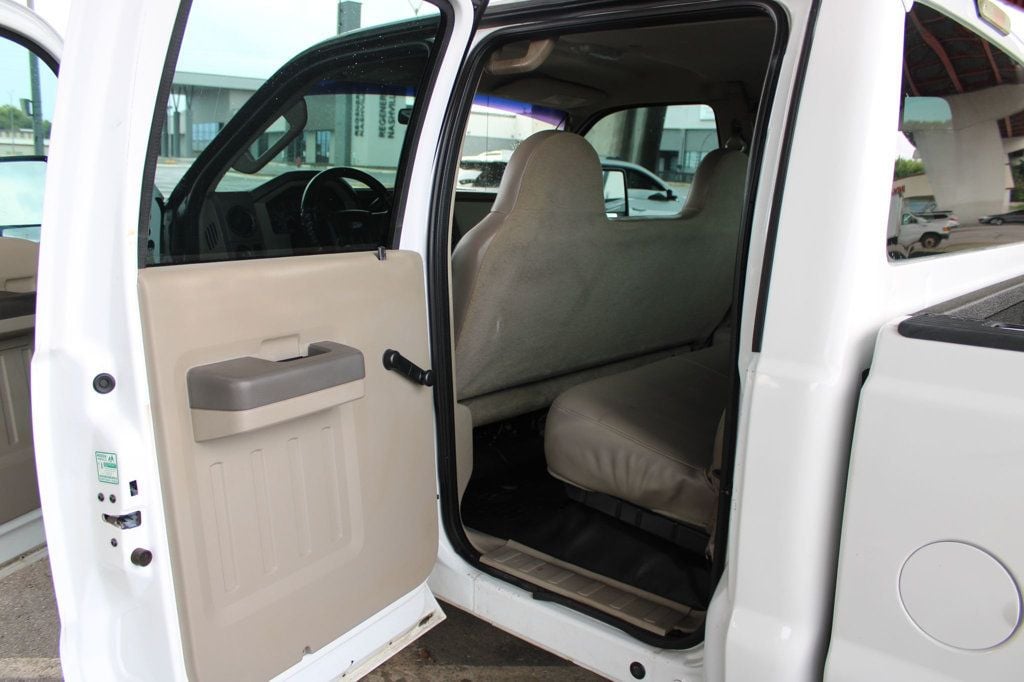 2008 Ford Super Duty F-350 DRW 2WD Crew Cab 172" XL - 23047436 - 11