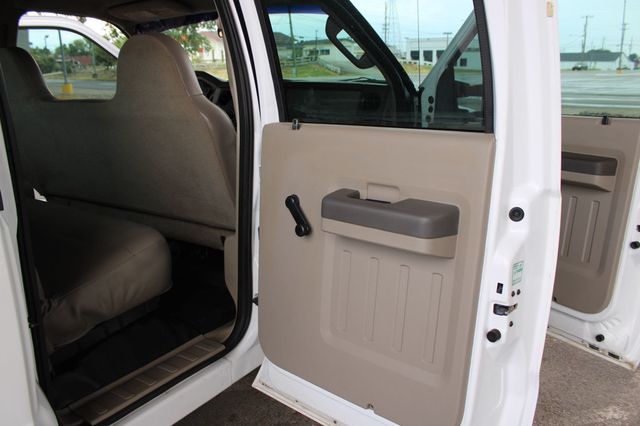 2008 Ford Super Duty F-350 DRW 2WD Crew Cab 172" XL - 23047436 - 13
