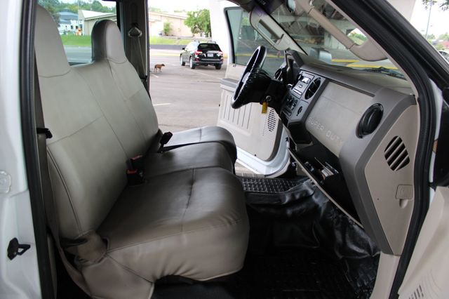2008 Ford Super Duty F-350 DRW 2WD Crew Cab 172" XL - 23047436 - 16