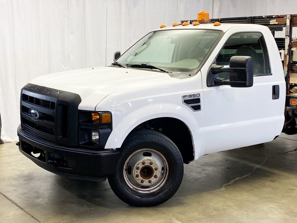 2008 Ford Super Duty F-350 DRW Cab-Chassis 2WD SuperCab 186" WB 84" CA XL - 22537899 - 1