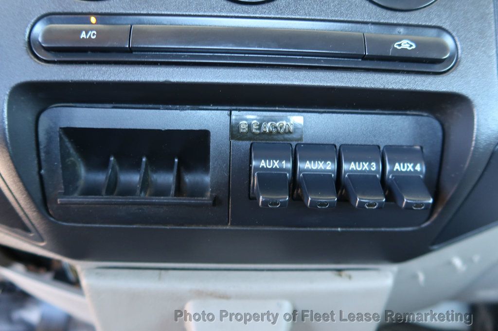 2008 Ford Super Duty F-350 DRW Cab-Chassis F350SD 2WD Reg Cab Utility DRW - 22382559 - 26