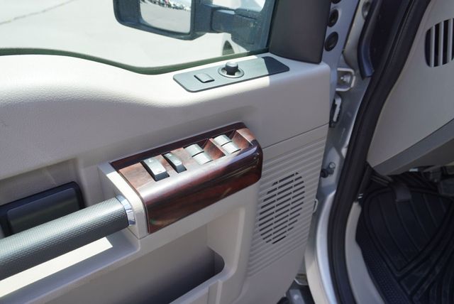 2008 Ford Super Duty F-350 SRW LARIAT - 23053830 - 24