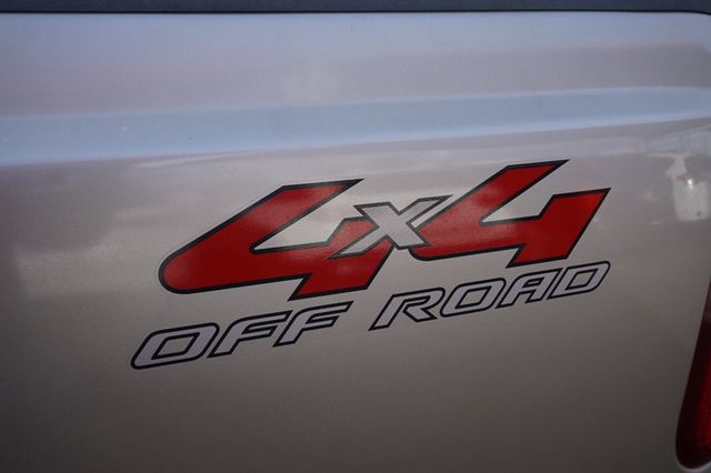 2008 Ford Super Duty F-350 SRW LARIAT, 4WD, DIESEL, SUPER CLEAN, LEATHER, NAVIGATION - 22986924 - 16