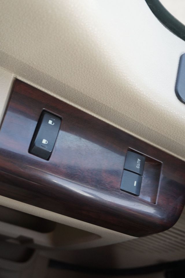 2008 Ford Super Duty F-350 SRW LARIAT, 4WD, DIESEL, SUPER CLEAN, LEATHER, NAVIGATION - 22986924 - 24