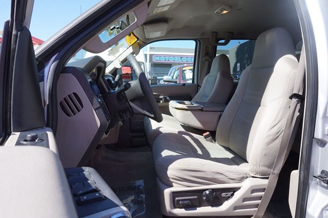 2008 Ford Super Duty F-350 SRW ONE OWNER, 4X4, LONG BED, RUNNING BOARDS, TOWING PACKAGE - 22995942 - 16