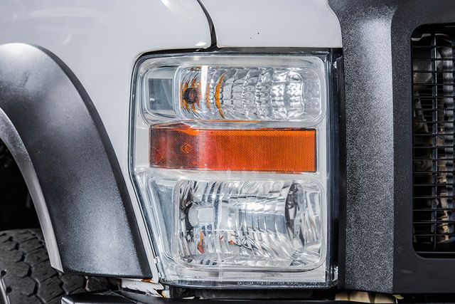 2008 Ford Super Duty F-450 DRW Cab-Chassis 4WD Crew Cab 200" WB 84" CA XL - 15194253 - 11