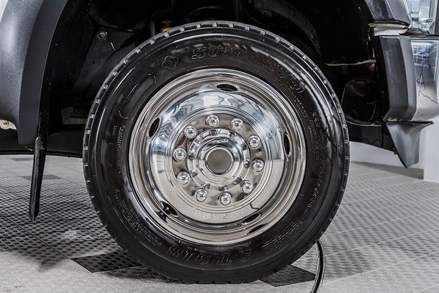 2008 Ford Super Duty F-450 DRW Cab-Chassis 4WD Crew Cab 200" WB 84" CA XL - 15194253 - 15