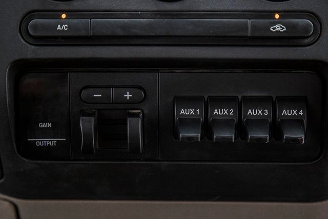 2008 Ford Super Duty F-450 DRW Cab-Chassis 4WD Crew Cab 200" WB 84" CA XL - 15194253 - 23