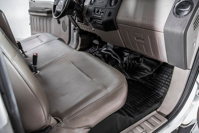 2008 Ford Super Duty F-450 DRW Cab-Chassis 4WD Crew Cab 200" WB 84" CA XL - 15194253 - 26