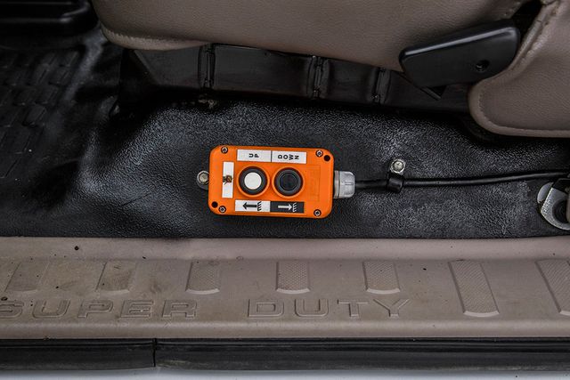 2008 Ford Super Duty F-450 DRW Cab-Chassis 4WD Crew Cab 200" WB 84" CA XL - 15194253 - 28