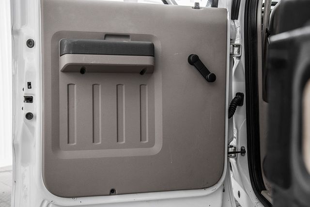 2008 Ford Super Duty F-450 DRW Cab-Chassis 4WD Crew Cab 200" WB 84" CA XL - 15194253 - 30