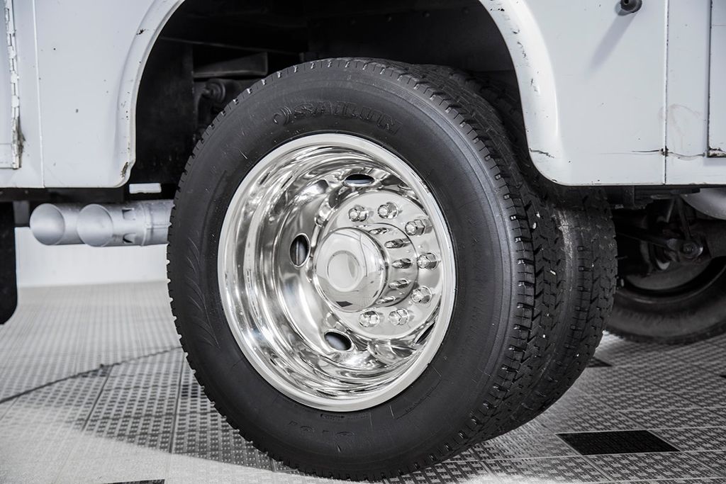 2008 Ford Super Duty F-450 DRW Cab-Chassis XL - 15403530 - 18