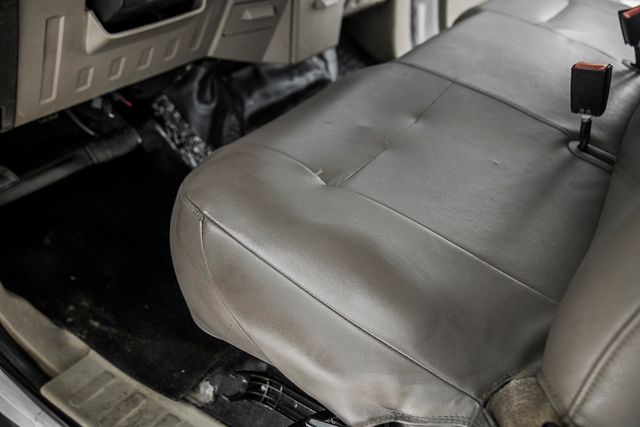 2008 Ford Super Duty F-450 DRW Cab-Chassis XL - 15403530 - 31