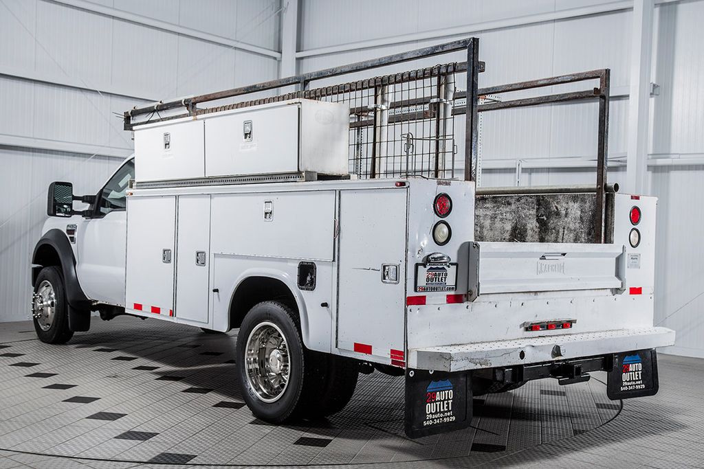 2008 Ford Super Duty F-450 DRW Cab-Chassis XL - 15403530 - 4