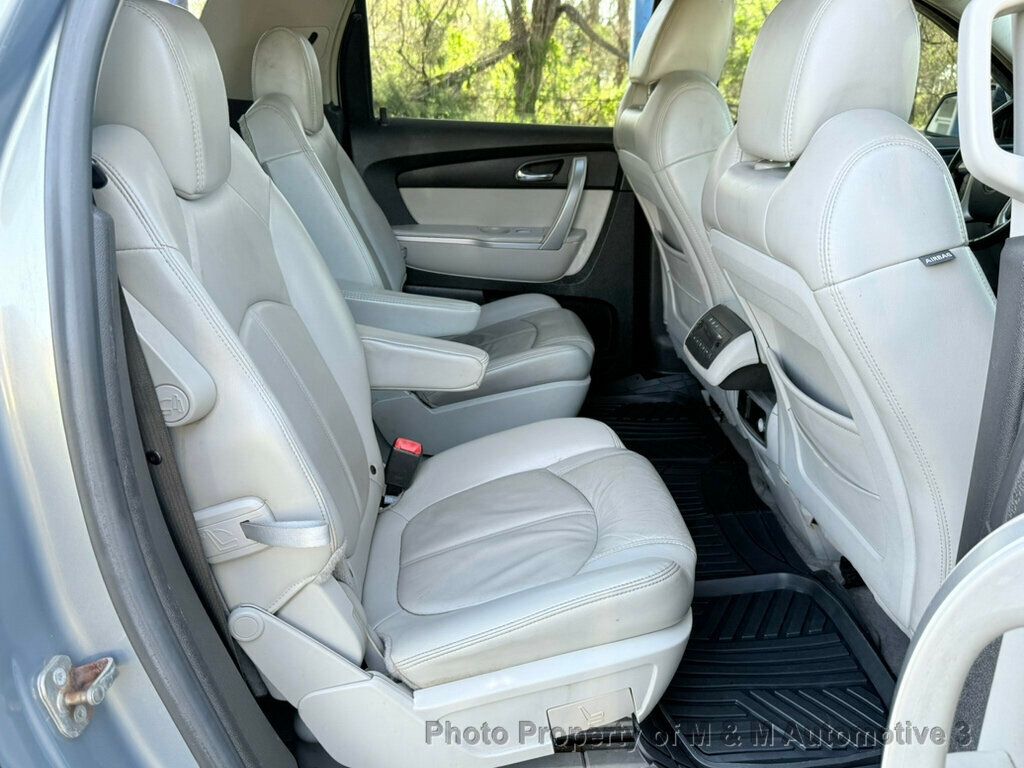 2008 Gmc Acadia SLT photo 13