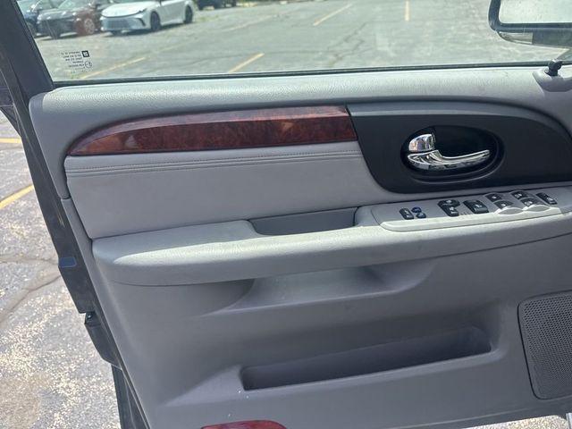 2008 GMC Envoy 2WD 4dr Denali - 23031661 - 9