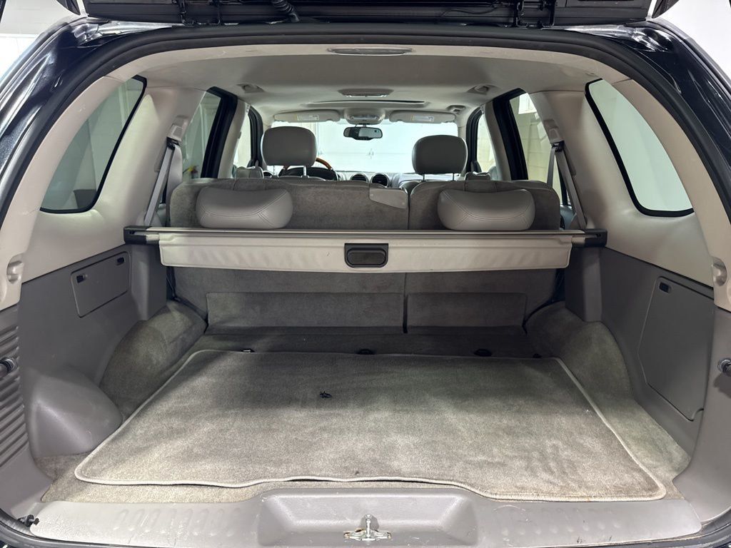 2008 GMC Envoy 2WD 4dr Denali - 23031661 - 30