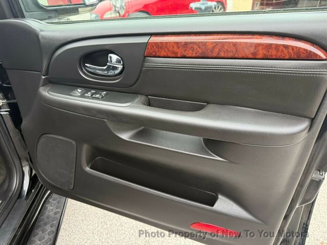 2008 GMC Envoy 2WD 4dr Denali - 22955294 - 17