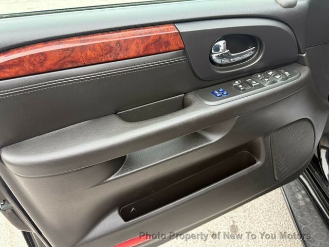 2008 GMC Envoy 2WD 4dr Denali - 22955294 - 18