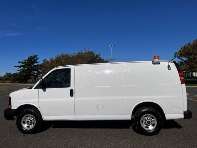 2008 GMC G3500 ONE TON CARGO VAN WITH MANY EXTRAS READY FOR WORK SEVERAL IN STOCK - 22582419 - 6