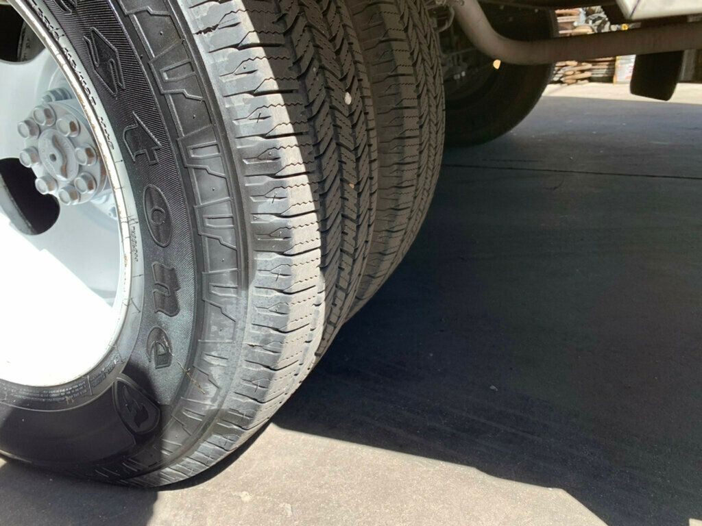 2008 GMC Savana Cutaway 177" WB C7N DRW Mechanic/tire pressure 1-OWNER LOW MILES!! - 22994390 - 18