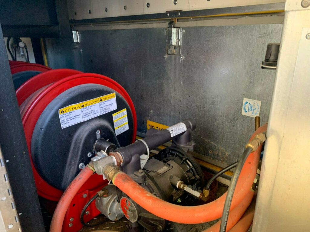 2008 GMC Savana Cutaway 177" WB C7N DRW Mechanic/tire pressure 1-OWNER LOW MILES!! - 22994390 - 32