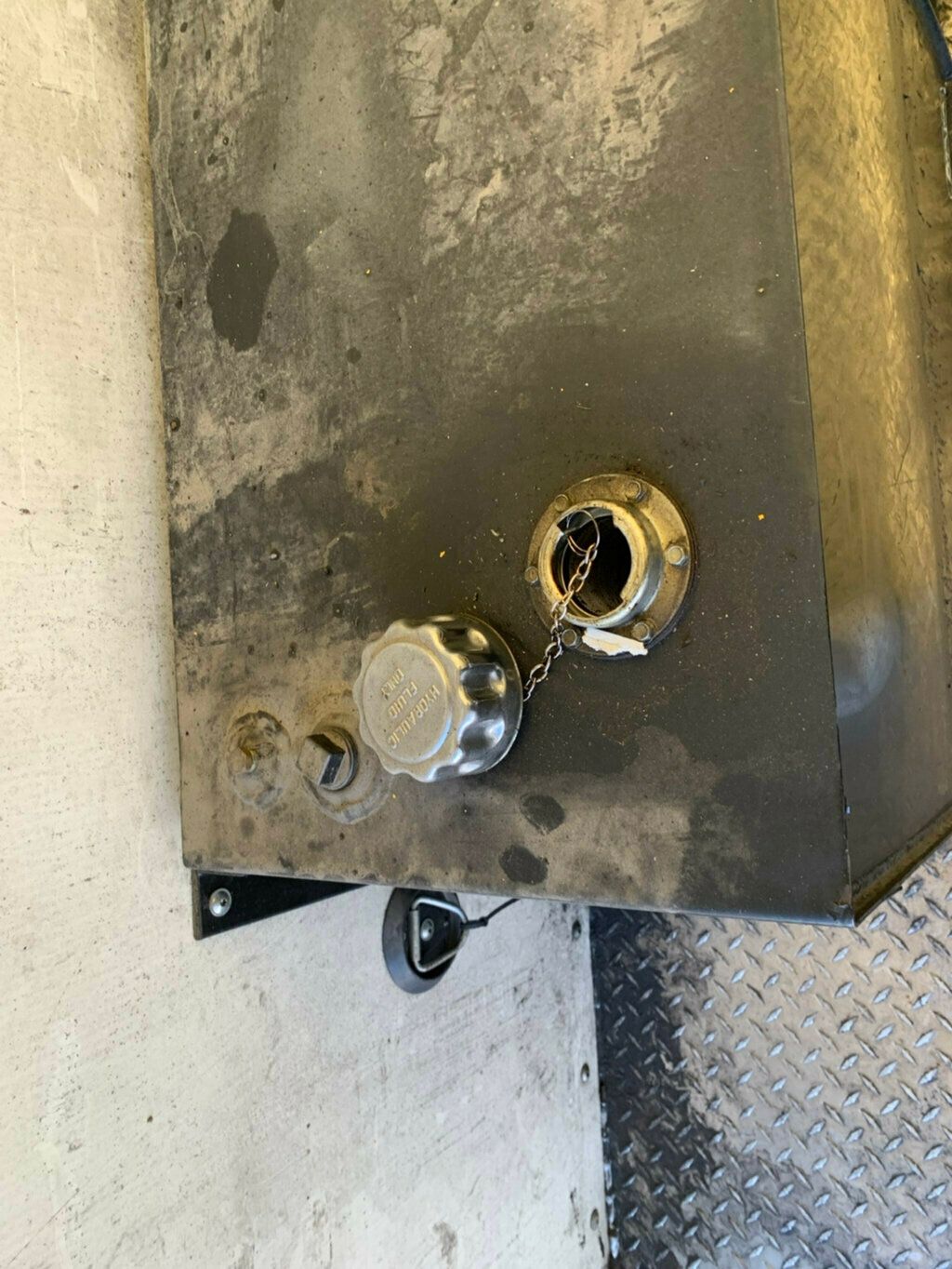 2008 GMC Savana Cutaway 177" WB C7N DRW Mechanic/tire pressure 1-OWNER LOW MILES!! - 22994390 - 48