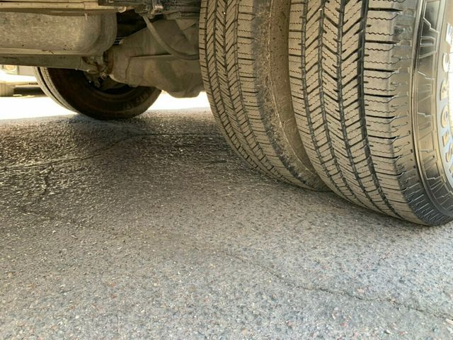 2008 GMC Savana Cutaway 177" WB C7N DRW Mechanic/tire pressure 1-OWNER LOW MILES!! PENSKE - 22994390 - 15