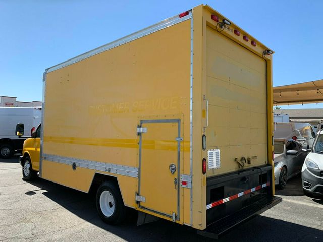 2008 GMC Savana Cutaway 177" WB C7N DRW Mechanic/tire pressure 1-OWNER LOW MILES!! PENSKE - 22994390 - 3