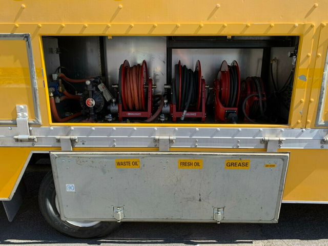 2008 GMC Savana Cutaway 177" WB C7N DRW Mechanic/tire pressure 1-OWNER LOW MILES!! PENSKE - 22994390 - 7