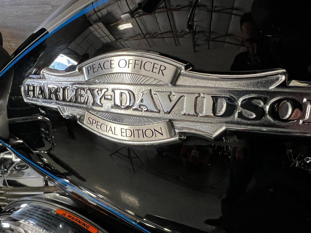 2008 Harley-Davidson FLHTCU Ultra Classic Electra Glide Peace Officer - 22392592 - 4