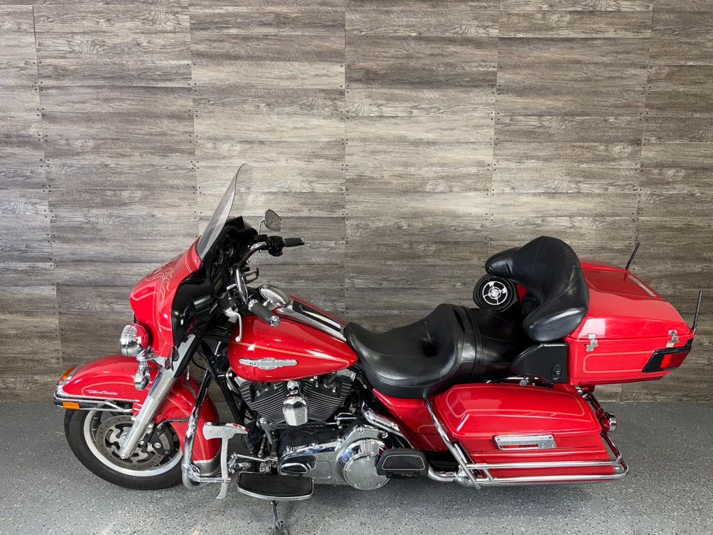 2008 Harley-Davidson FLHTCU Ultra Classic Electra Glide SUPER CLEAN! - 23037450 - 11