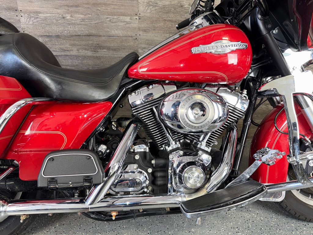 2008 Harley-Davidson FLHTCU Ultra Classic Electra Glide SUPER CLEAN! - 23037450 - 4
