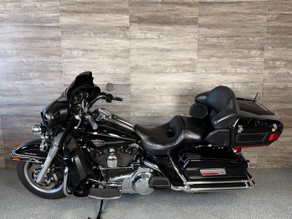 2008 Harley-Davidson FLHTCUI Ultra Classic Electra Glide LOW MILES! - 22960238 - 10