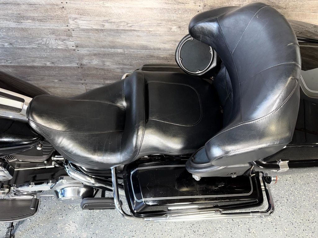 2008 Harley-Davidson FLHTCUI Ultra Classic Electra Glide LOW MILES! - 22960238 - 12