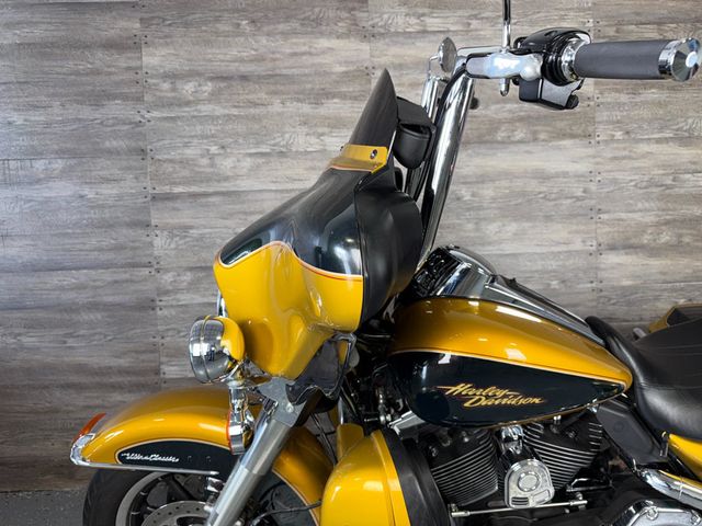 2008 Harley-Davidson FLHTCUI Ultra Classic Electra Glide SUPER CLEAN! - 22981570 - 11