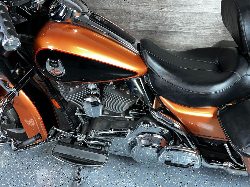 2008 Harley-Davidson FLTR Road Glide 105th Anniversary! - 22289706 - 12