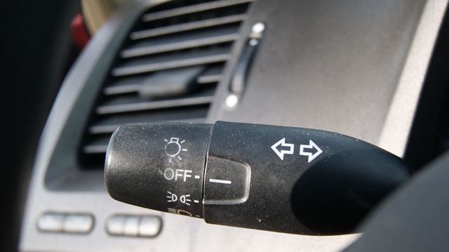 2008 Honda Civic Sedan 3 MONTH WARRANTY , JUST SERVICED , VERY CLEAN INSIDE AND OUT  - 23012595 - 10