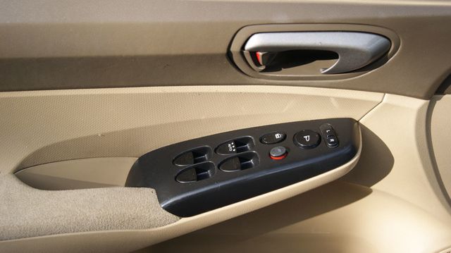 2008 Honda Civic Sedan 3 MONTH WARRANTY , JUST SERVICED , VERY CLEAN INSIDE AND OUT  - 23012595 - 19