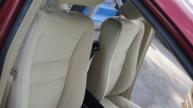 2008 Honda Civic Sedan 3 MONTH WARRANTY , JUST SERVICED , VERY CLEAN INSIDE AND OUT  - 23012595 - 30