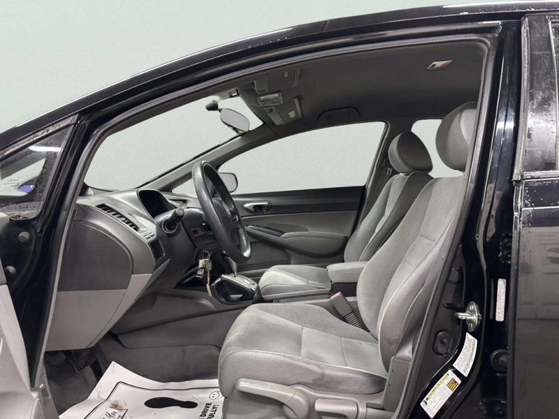 2008 Honda Civic Sedan 4dr Automatic LX - 22993947 - 11