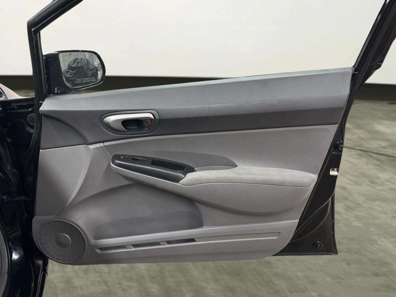 2008 Honda Civic Sedan 4dr Automatic LX - 22993947 - 17