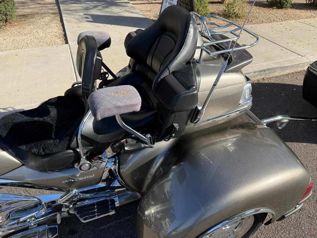 2008 Honda GL1800 Goldwing Trike SUPER CLEAN! - 22972655 - 8