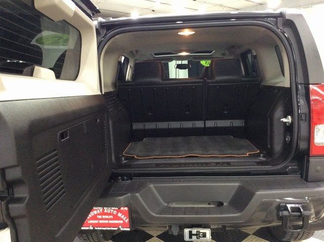 2008 Hummer H3 1/2 Ton photo 18